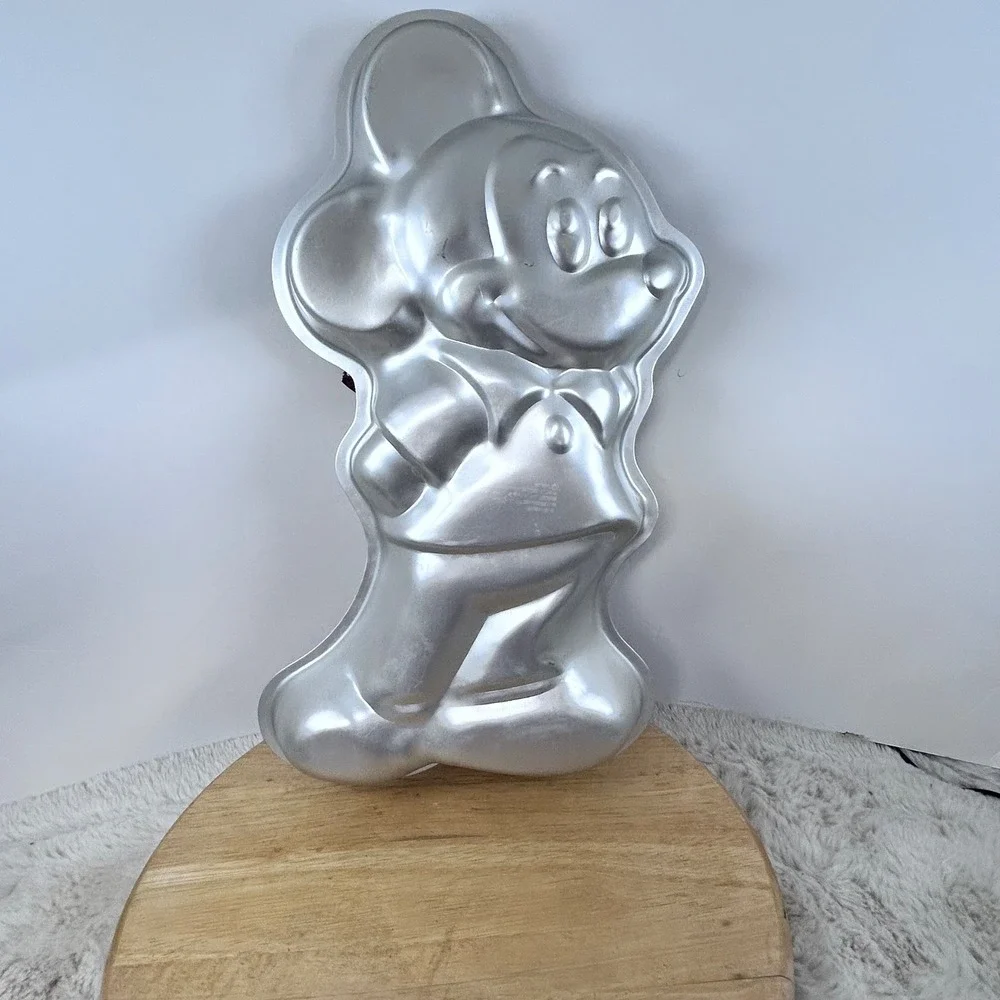 Wilton Mickey Mouse Cake Pan Vintage Disney‎ Party Pan 1978 Collectible